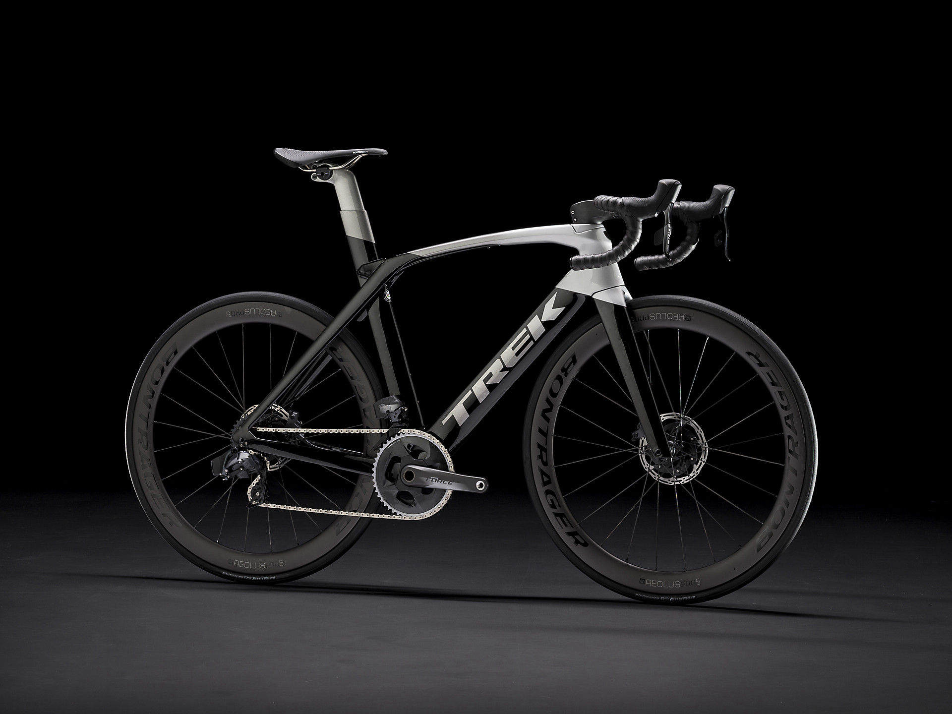 Trek Madone SLR 7 Disc eTap 2020 Racing bike